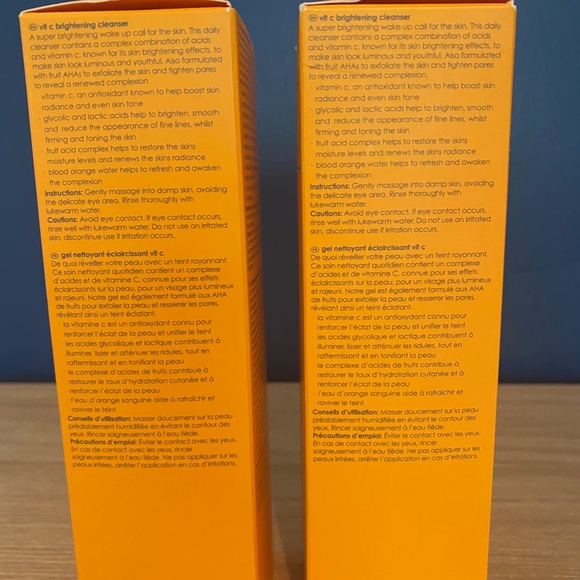 2 Rodial  Vitimin C Brightening Cleansers - Picture 2 of 4